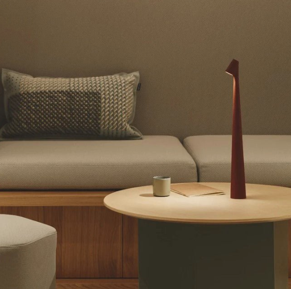 Guyrenna - Adjustable Touch Lamp for Refined Interiors