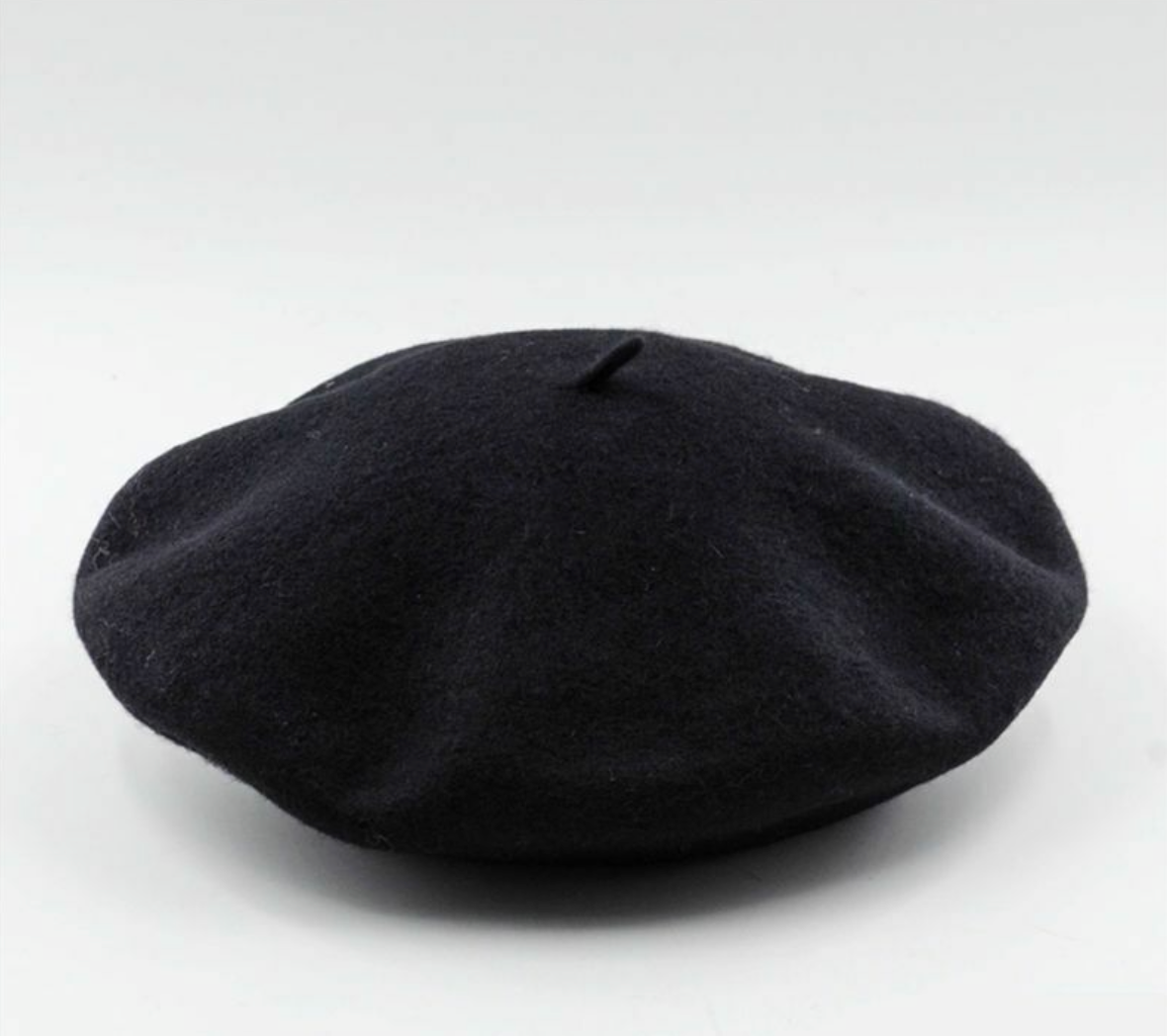 WoolCharm - Luxury Wool Beret for Winter Comfort