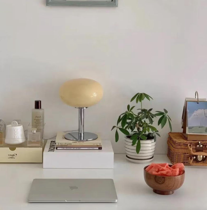 SérénitéMagique - Elegant Beige Table Lamp for Ambient Light