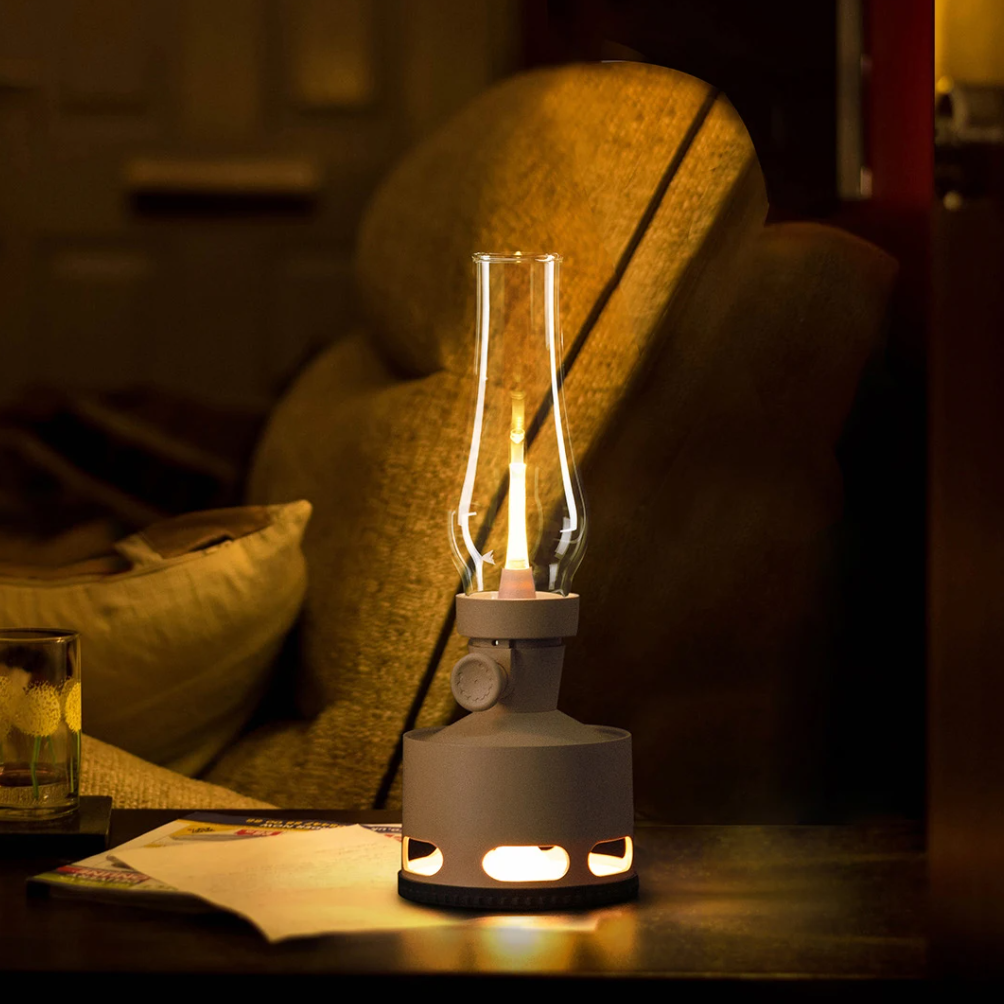 NostalgiaLamp - Vintage LED Lantern for Cozy Evenings