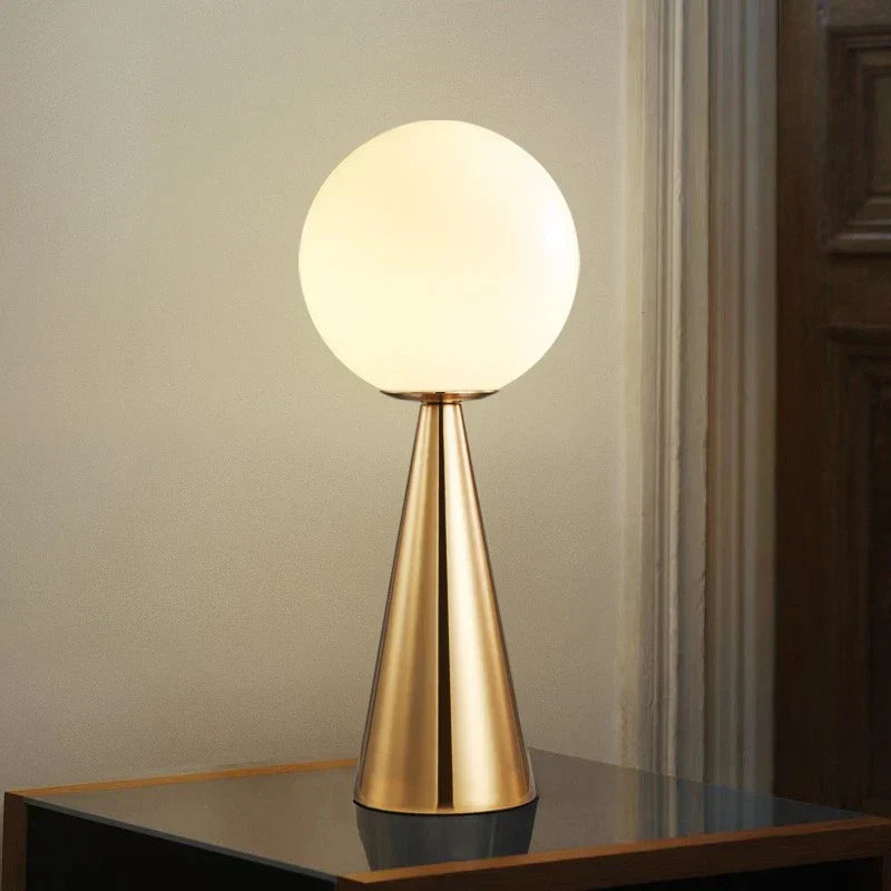 GildedGlow - Golden Glass Table Lamp for a Warm Ambiance