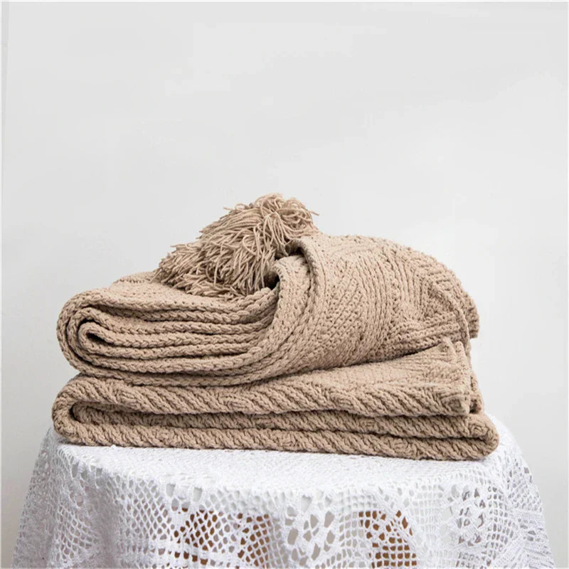 HeartCozy - Heart-Fringe Knitted Chenille Throw