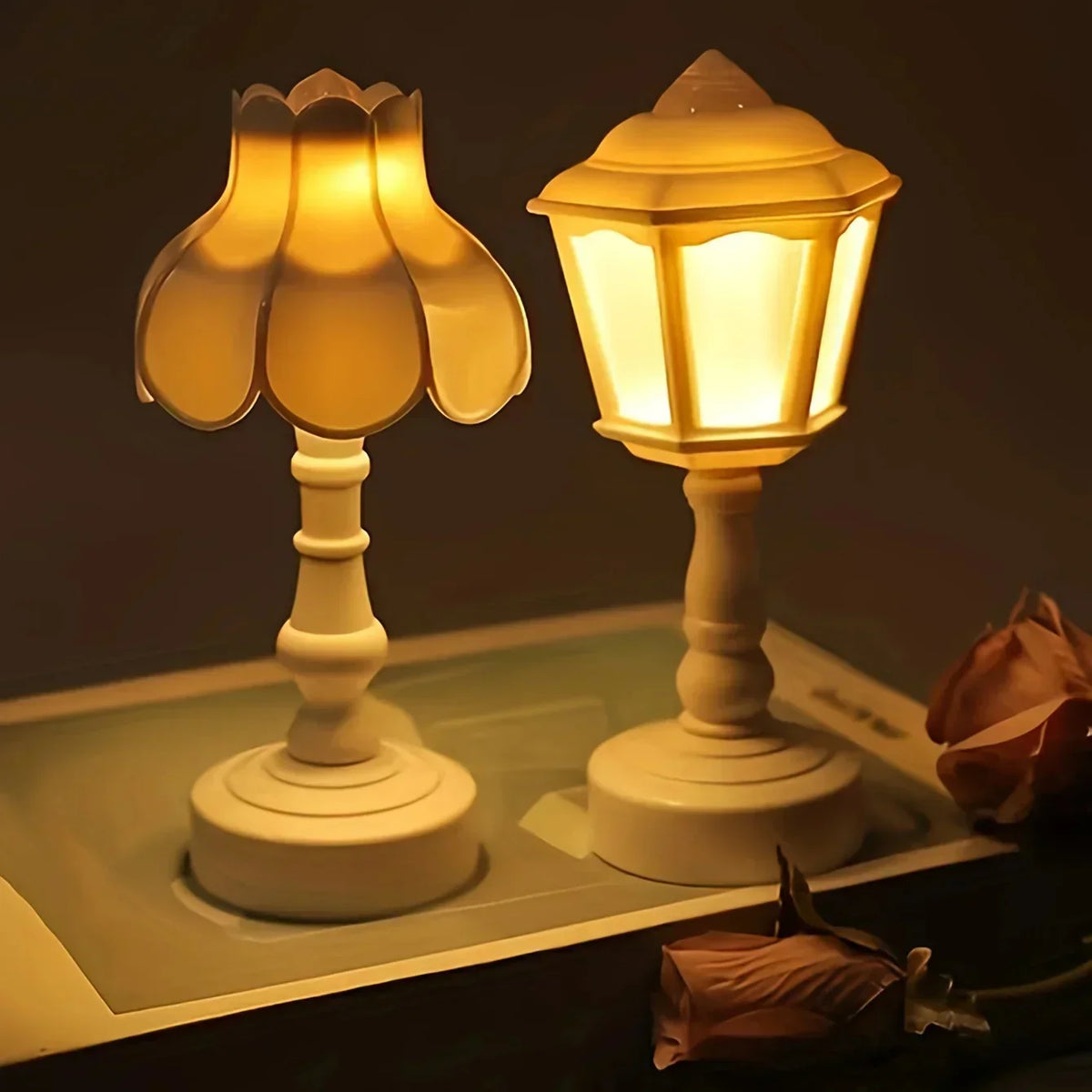 ChicGloed - Elegant Table Lamp with Geometric Design
