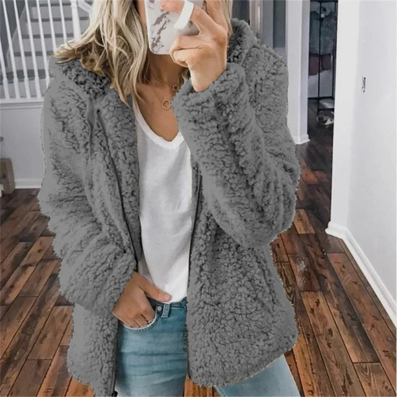 FashionNest Hoodie - Oversized Fleece Pullover for Winter