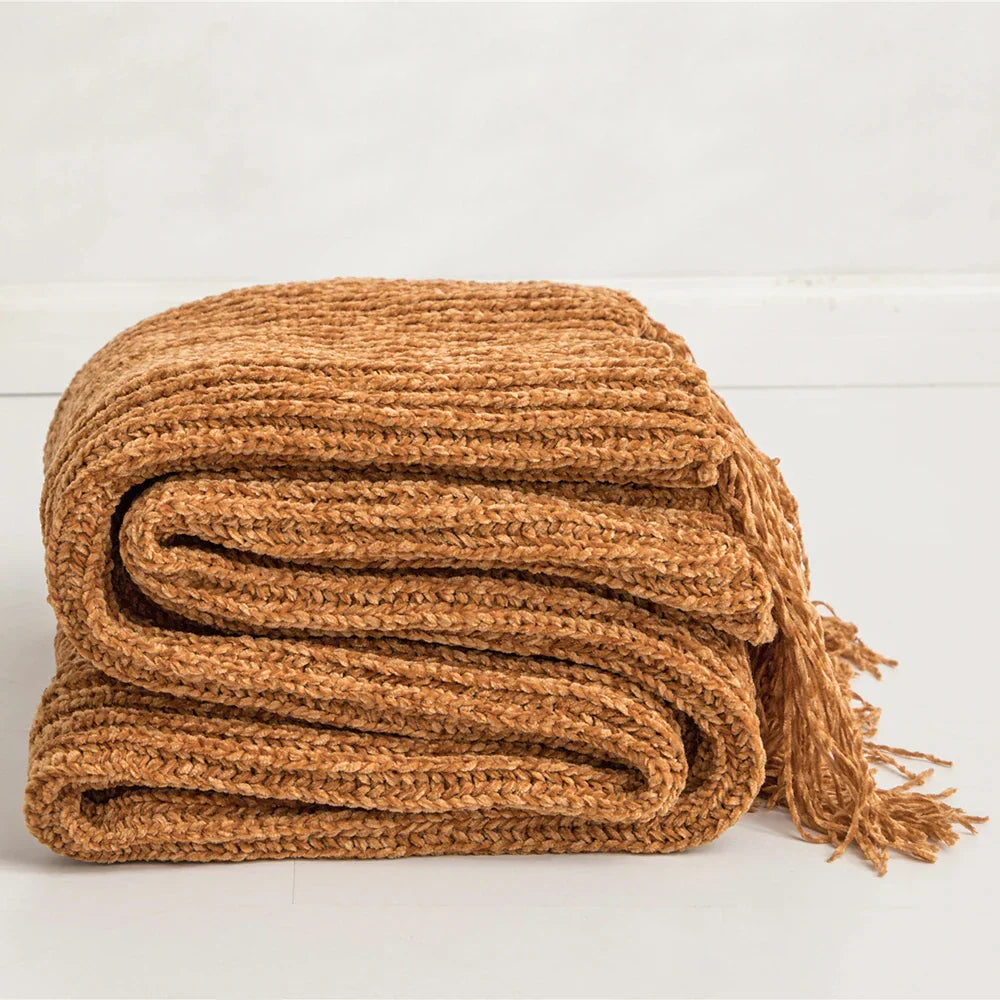 HeartCozy - Heart-Fringe Knitted Chenille Throw