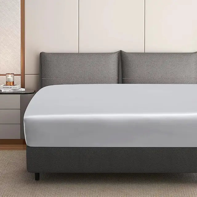 SatinDoux - Soft Satin Fitted Sheet for Ultimate Comfort