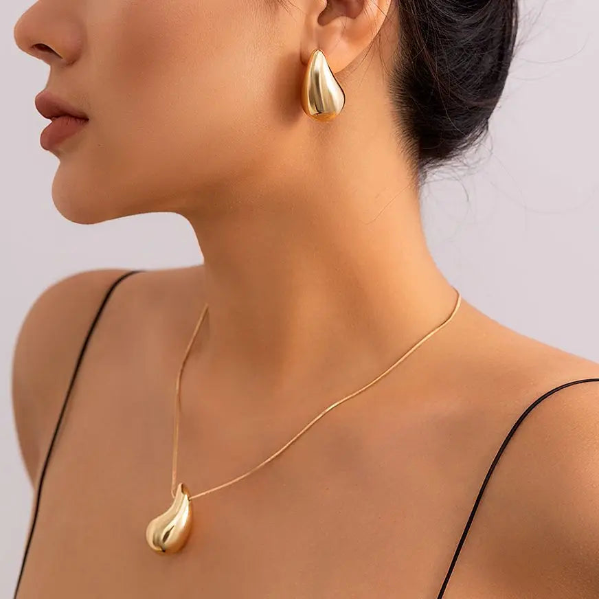 BeanGlam - Set Chic Gousse avec Collier et Boucles