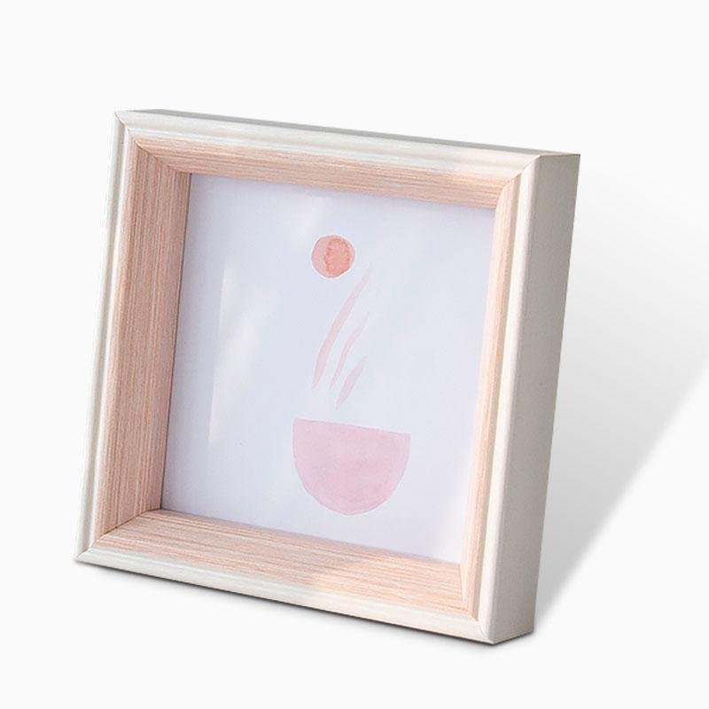 ElegantFrame - Gold-Edged Luxury Square Photo Frame