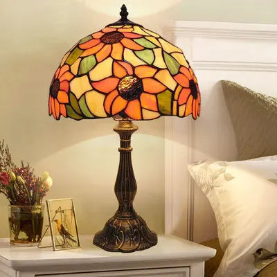 Luminara Éclat - Colored Glass Tiffany Desk Lamp