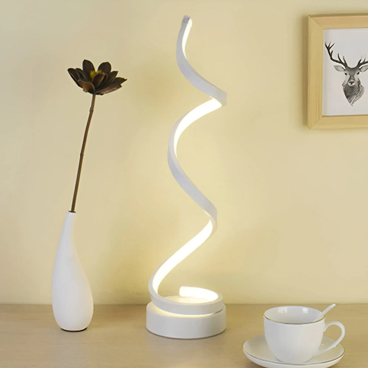 Spiral Glow - Curved LED Desk Lamp for Low-Energy Eye Comfort
