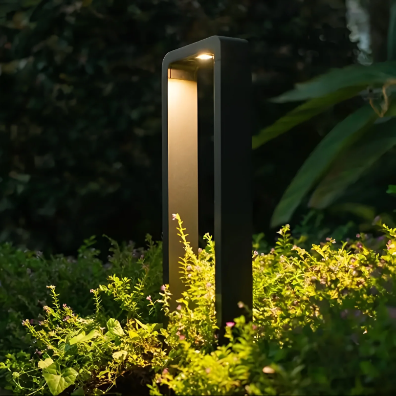 LumaGarde Light - Élégant Éclairage Jardin Moderne