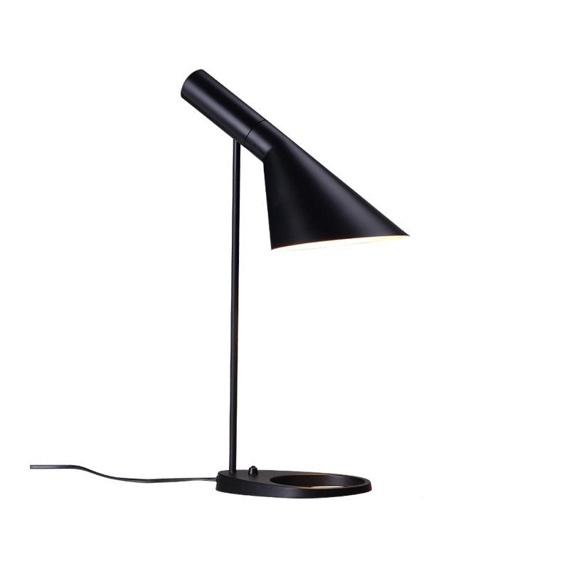 LumiMinimal - Minimalist LED Lamp for Modern Interiors