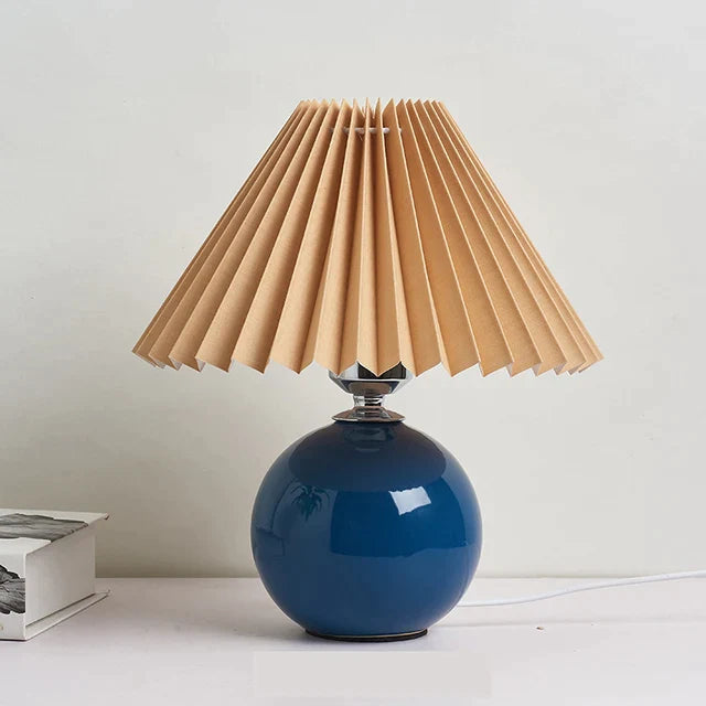 Lumiere - Vintage Table Lamp with Timeless Classic Design