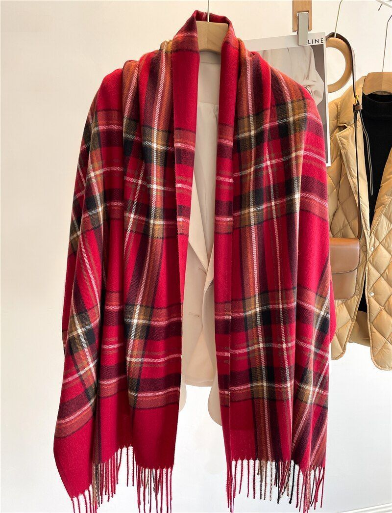 LuxeRuit - Elegant Cashmere Scarf for Winter Style