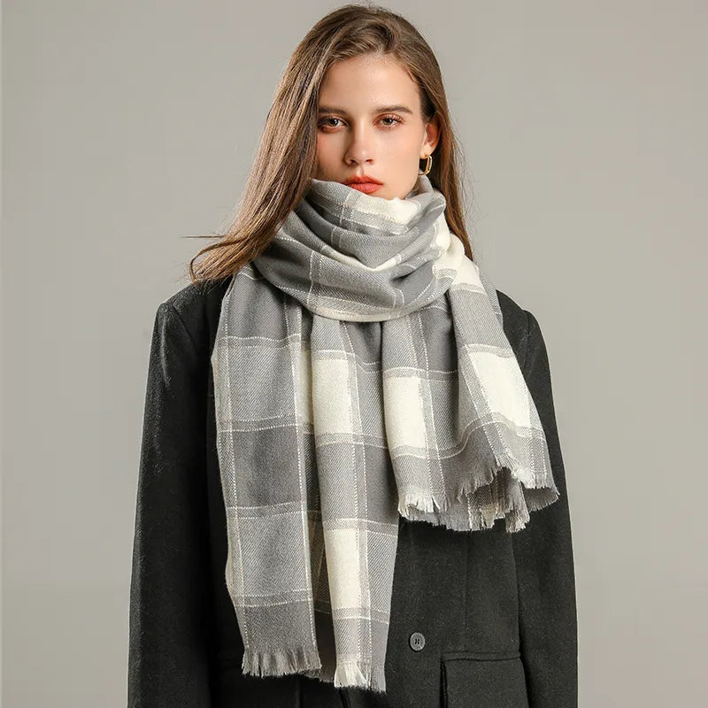 LuxeRuit - Elegant Cashmere Scarf for Winter Style