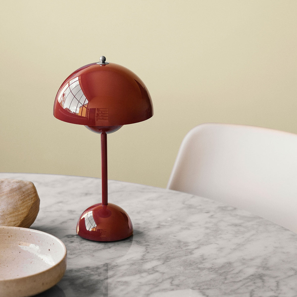 Luvara - Dimmable LED Table Lamp for Living Room and Bedroom
