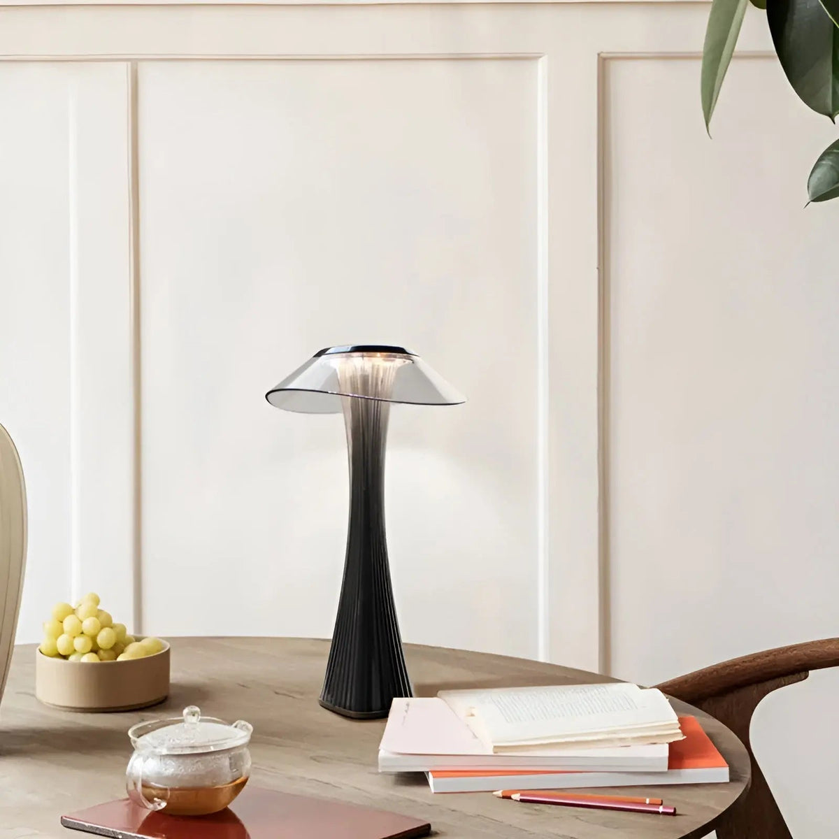Italian Design Lamp - Elegant Lighting for a Refined Interior