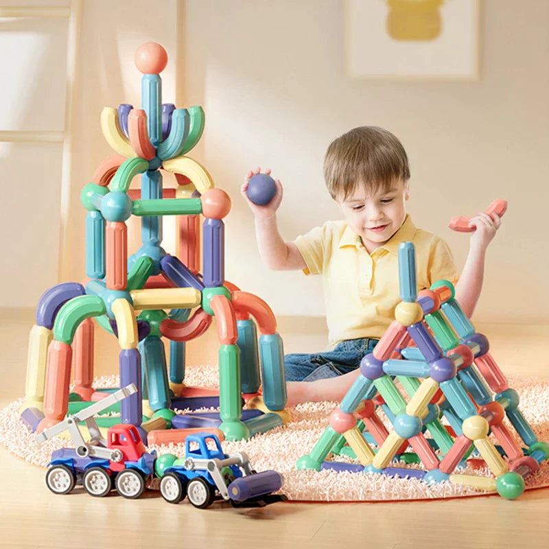CreativeBuild - Magnetic Building Set for Young Builders