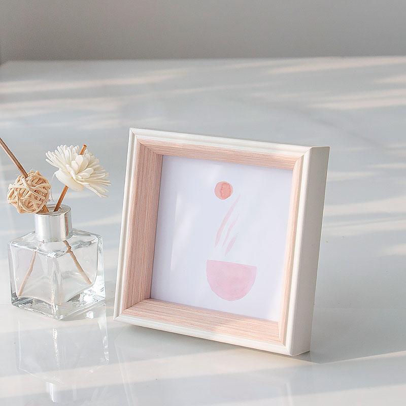 ElegantFrame - Gold-Edged Luxury Square Photo Frame