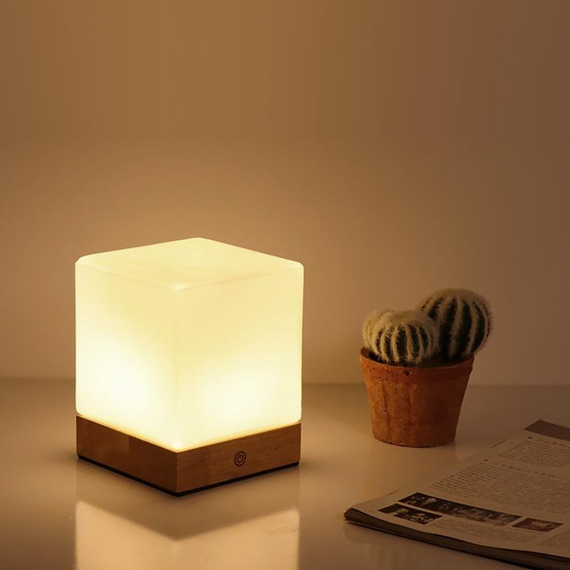 GloedCube - Wireless LED Table Lamp with Modern Design