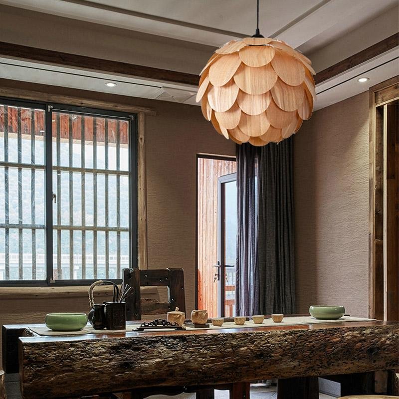 PineappleGlow Pendant - Wooden Pineapple-Shaped Light for a Warm Interior