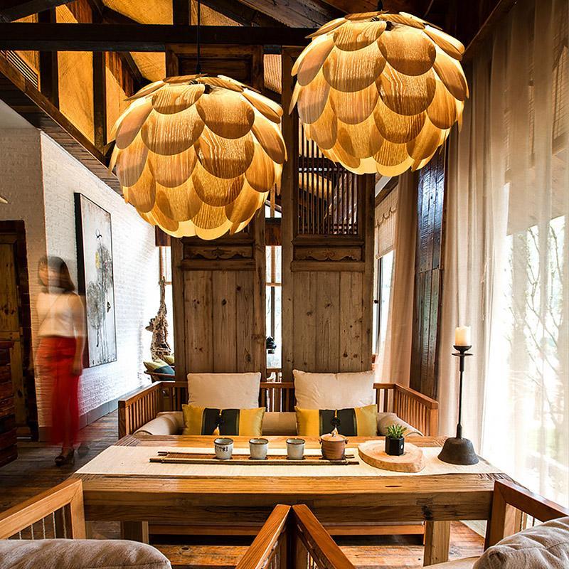 PineappleGlow Pendant - Wooden Pineapple-Shaped Light for a Warm Interior