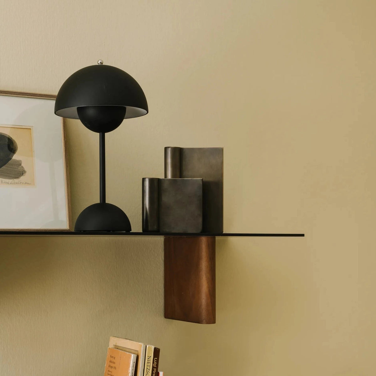 Retro Flowerlight - Rechargeable Wireless Touch Table Lamp