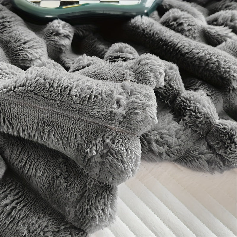 LuxFaux - Faux Rabbit Fur Throw Blanket
