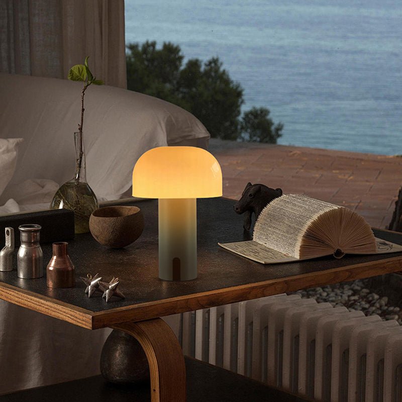 MushroomGlow Table Lamp - Elegant Cordless Light with Touch Control