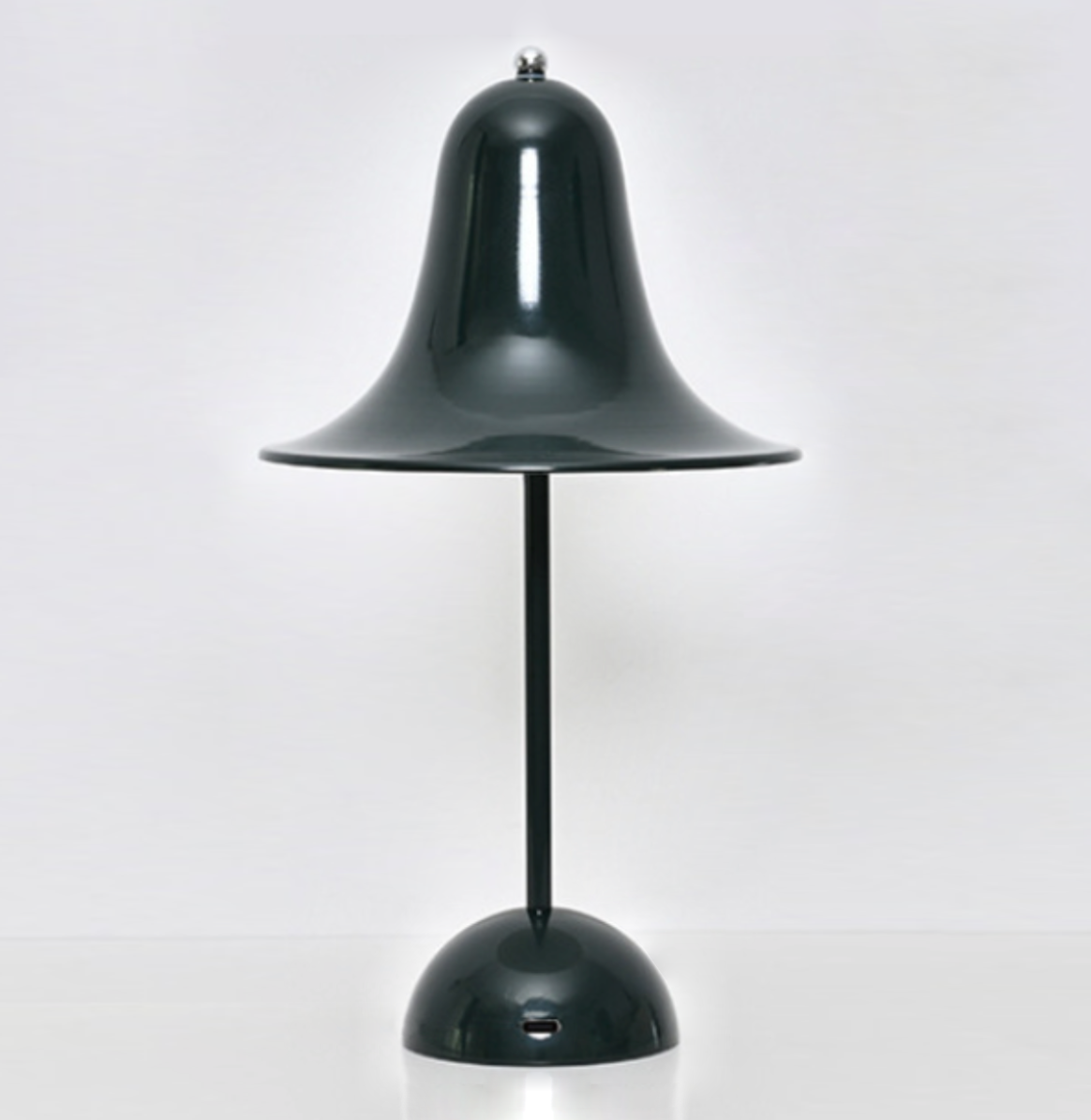 Classic Cap - Cordless Table Lamp with Timeless Design