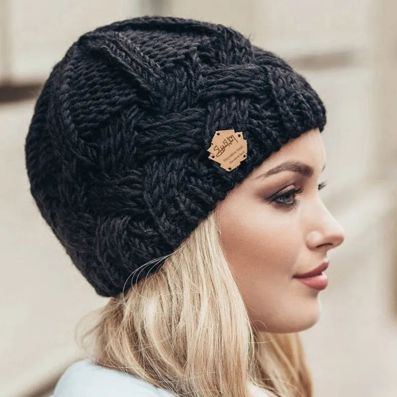 CozyKnit - Trendy Knitted Beanie in 7 Winter Colours