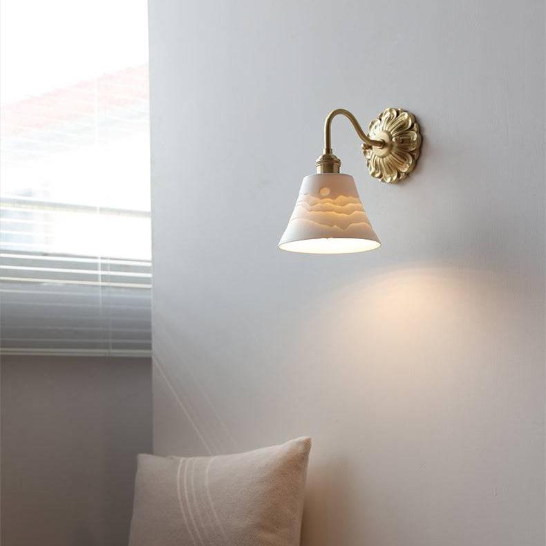 Zeldwyn - Luxury Brass Wall Sconce for Elegant Interiors