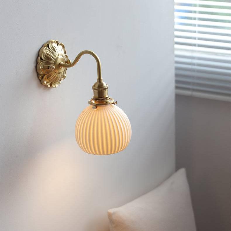 Zeldwyn - Luxury Brass Wall Sconce for Elegant Interiors