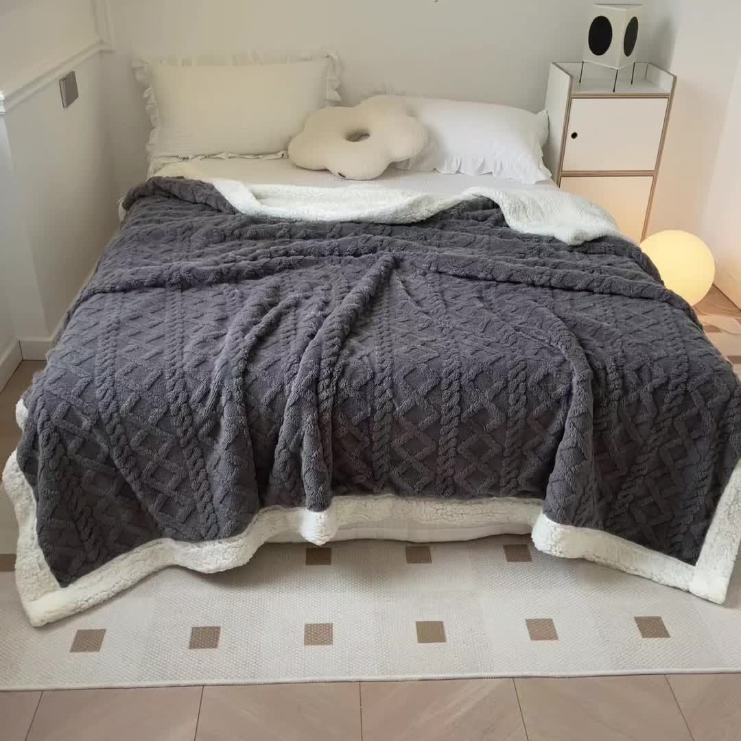 HearthWeave - Reversible Fleece Throw Blanket for Cozy Comfort