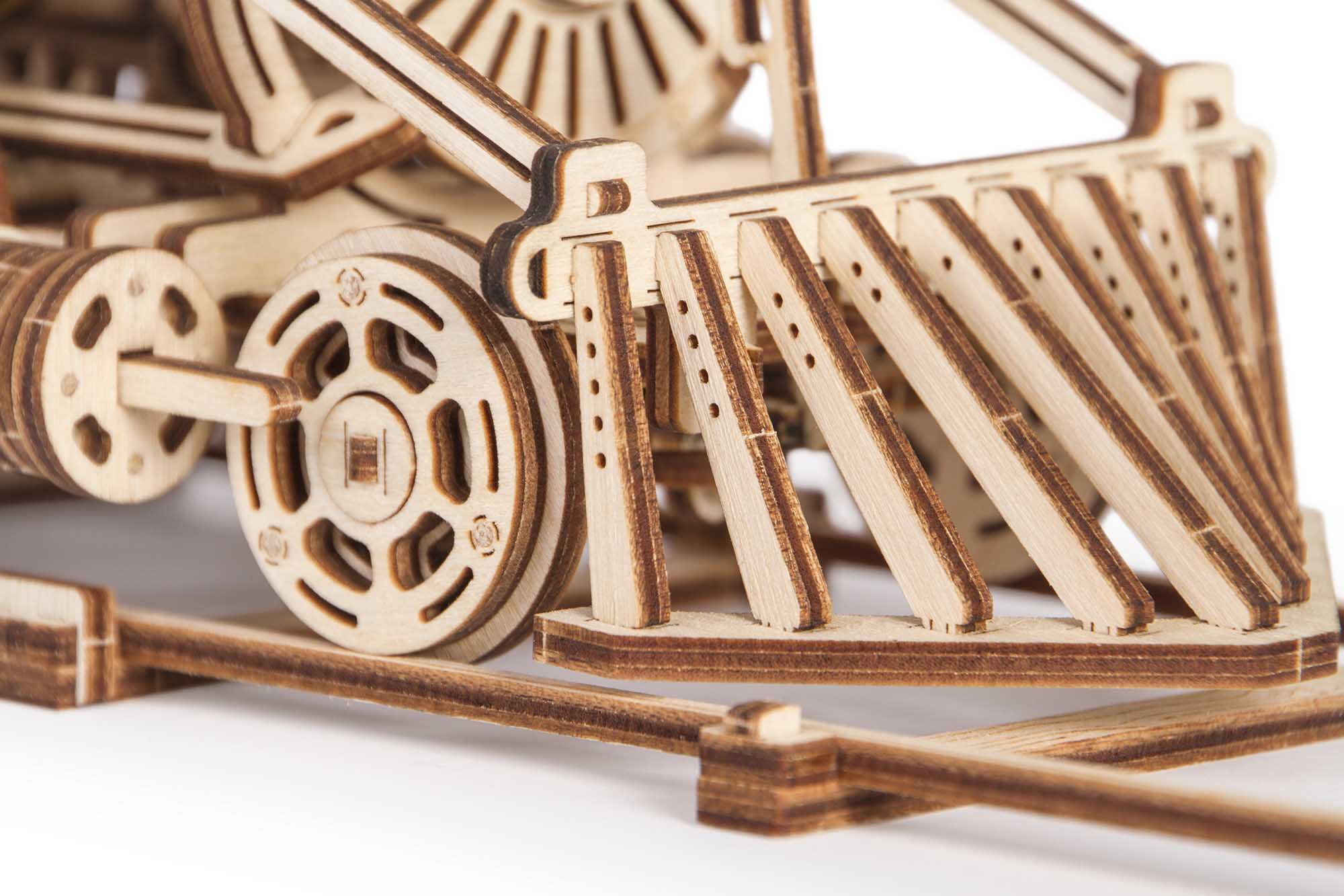 TrainCraft 3D Puzzle - Historic Wooden Locomotive with Wagon