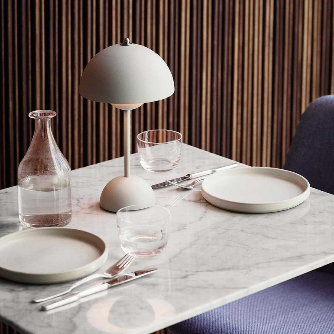 Luvara - Dimmable LED Table Lamp for Living Room and Bedroom