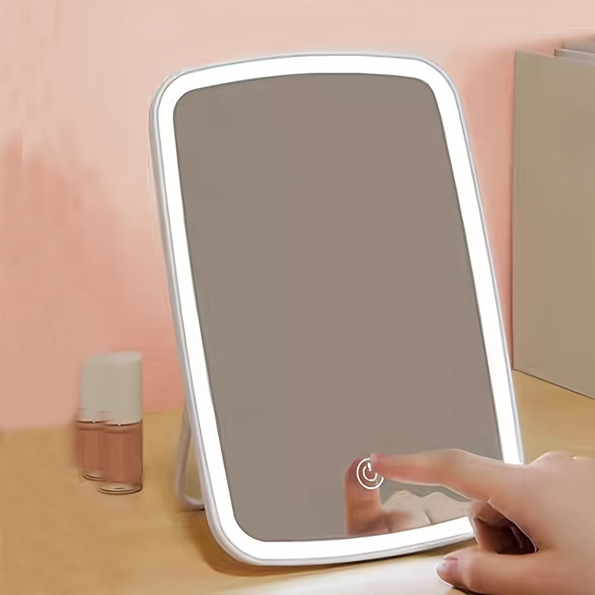 BloomMirror - Foldable Rechargeable LED Makeup Mirror