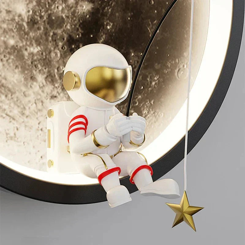 Delunar - Moon-Shaped LED Wall Light