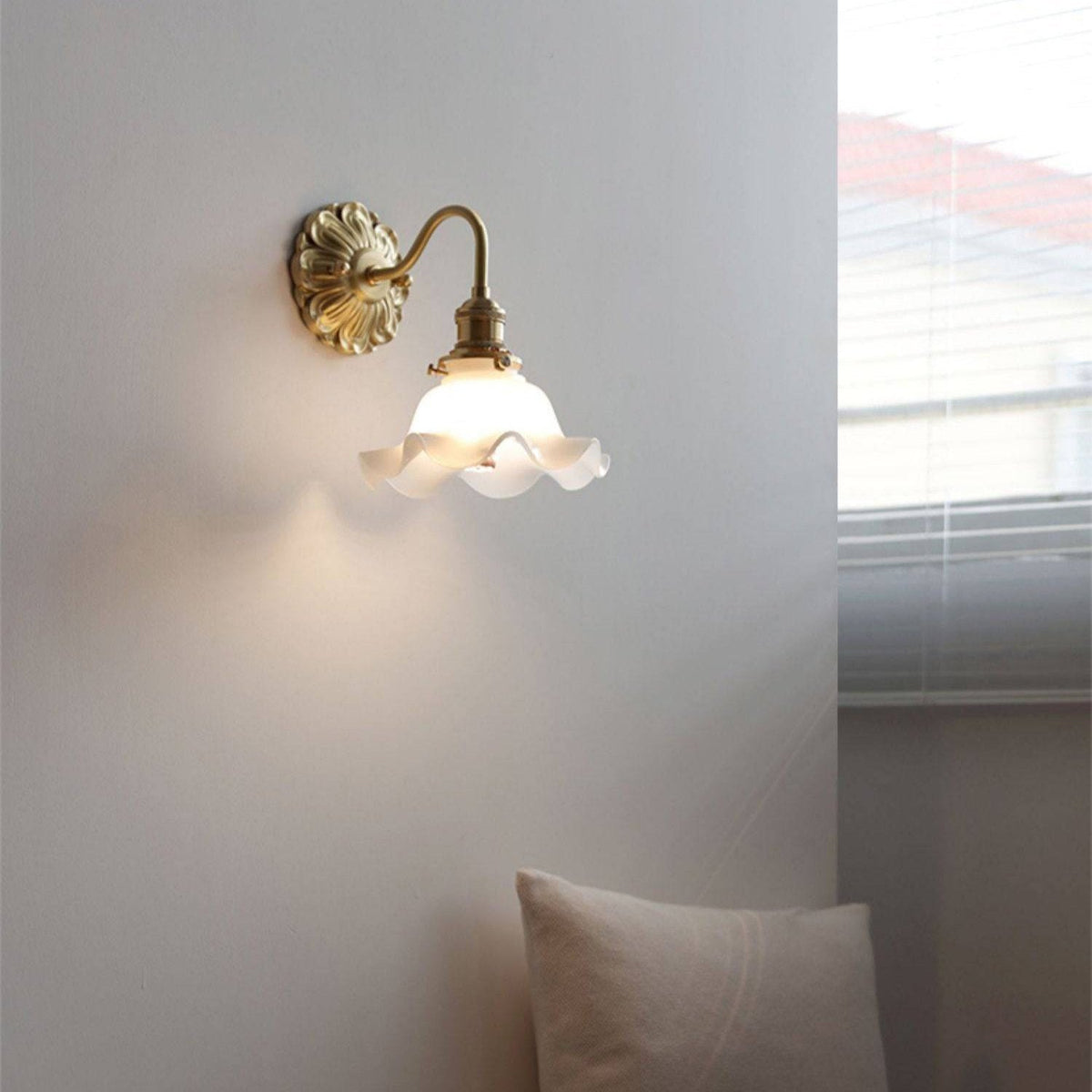 SfeerLuxe - Patinated Glass Wall Sconce with Gooseneck Arm