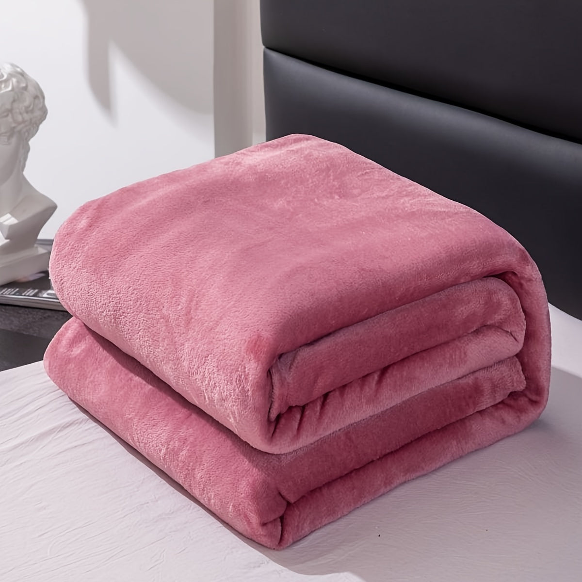 UrsaWeave - Soft Warm Flannel Throw for All Seasons