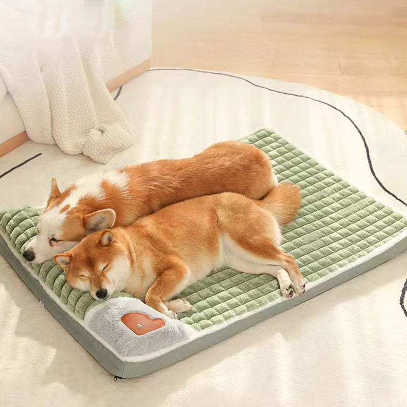LuxePlush - Warm Dog Mat for Small and Medium Breeds