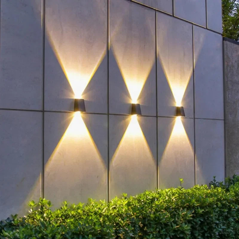 Lampes Solaires Murales LED - Éclairage de jardin sans fil à allumage automatique