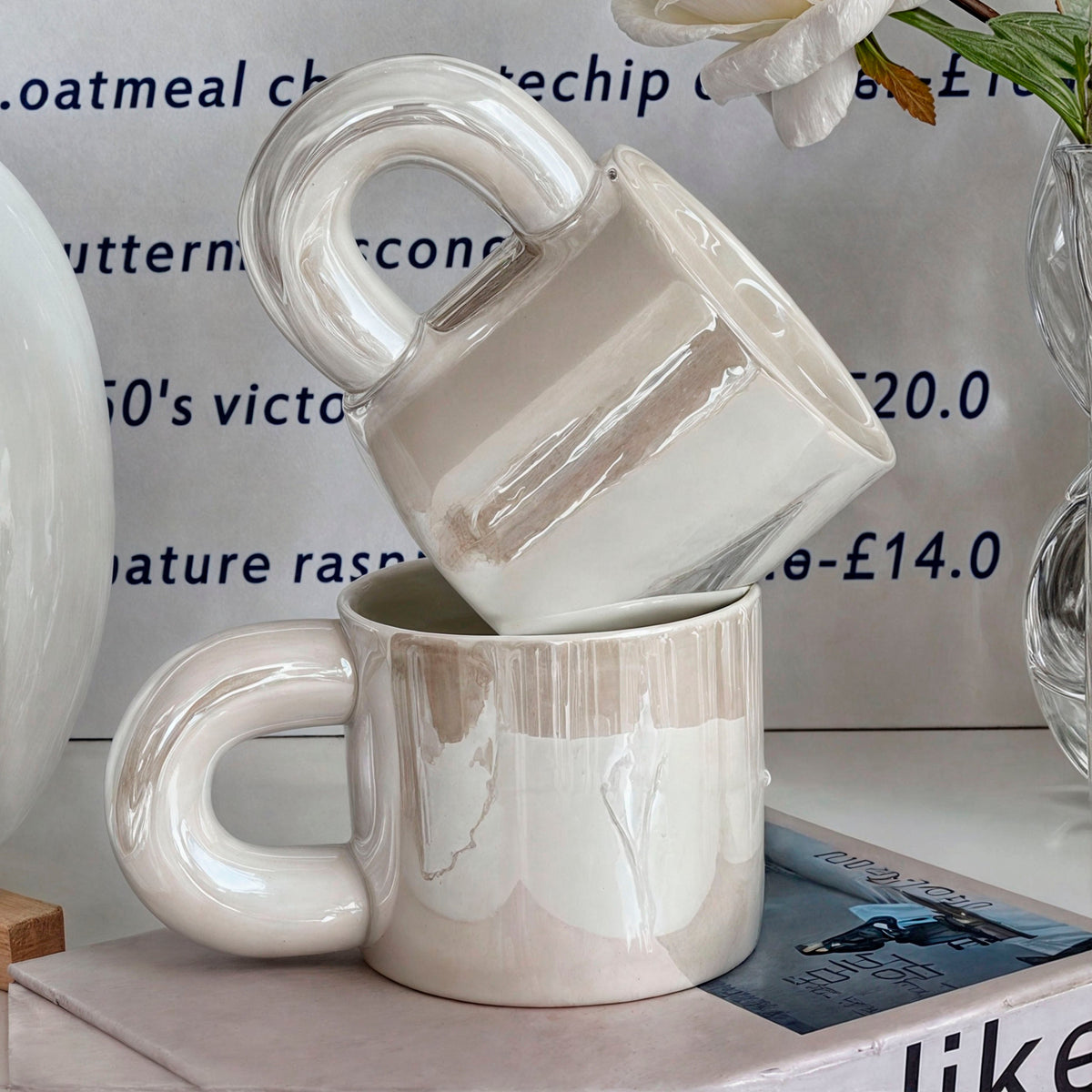 IridescentGlow - Luxury Porcelain Mug with Iridescent Shine
