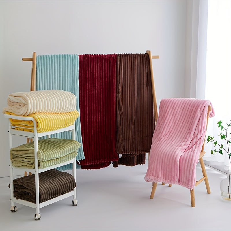YarnHaven - Soft Flannel Fleece Throw Blanket for Ultimate Comfort