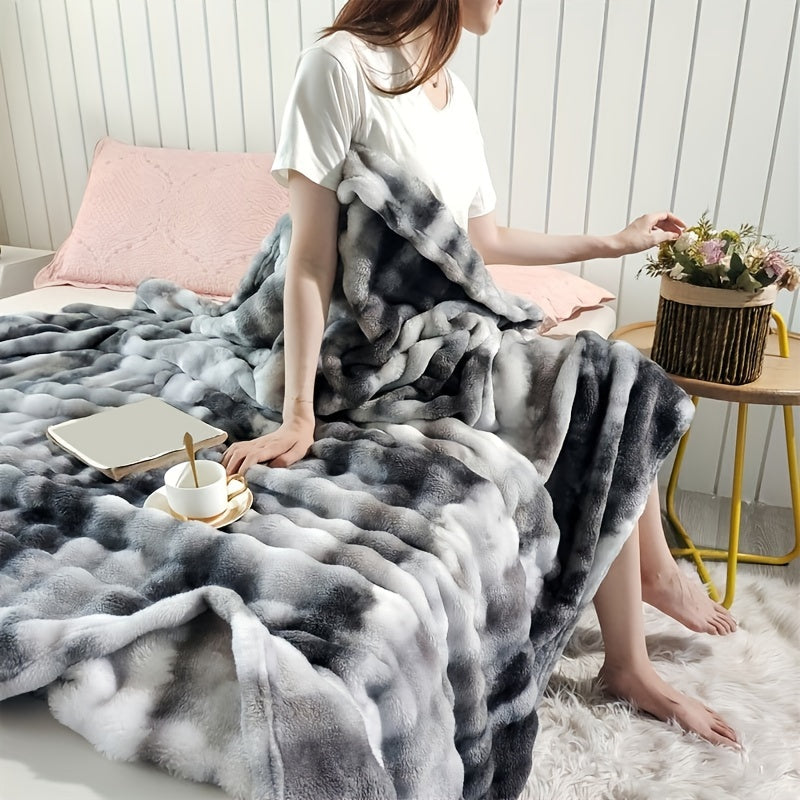 SnuggleFleece - Soft Fleece Blanket for All Seasons