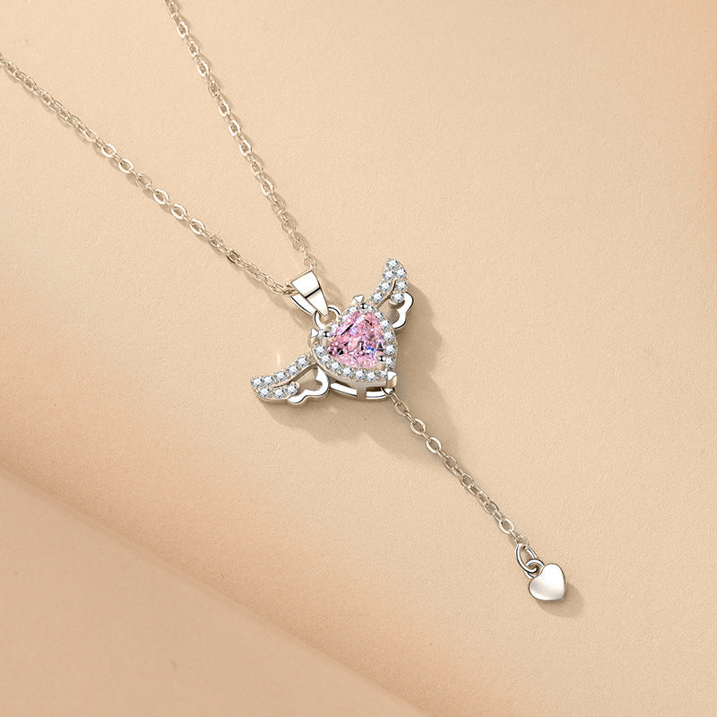 Livia - Elegant Angel Wing Pendant Necklace