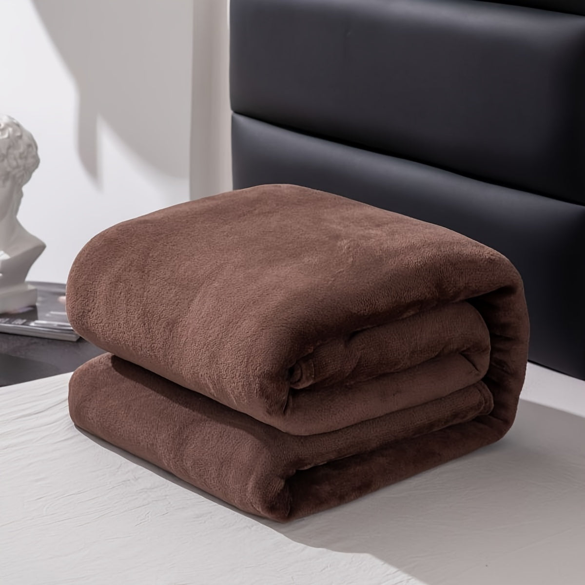 UrsaWeave - Soft Warm Flannel Throw for All Seasons