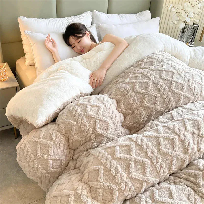 SereneSleep - Cashmere Fleece Winter Duvet for Cozy Comfort