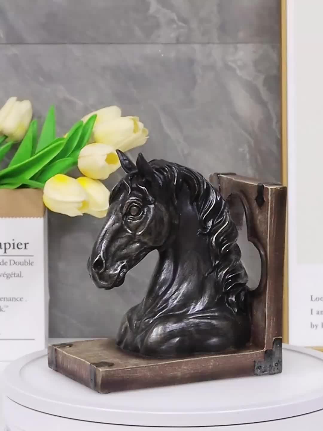 HorseHead - Modern Horse Head Resin Bookend