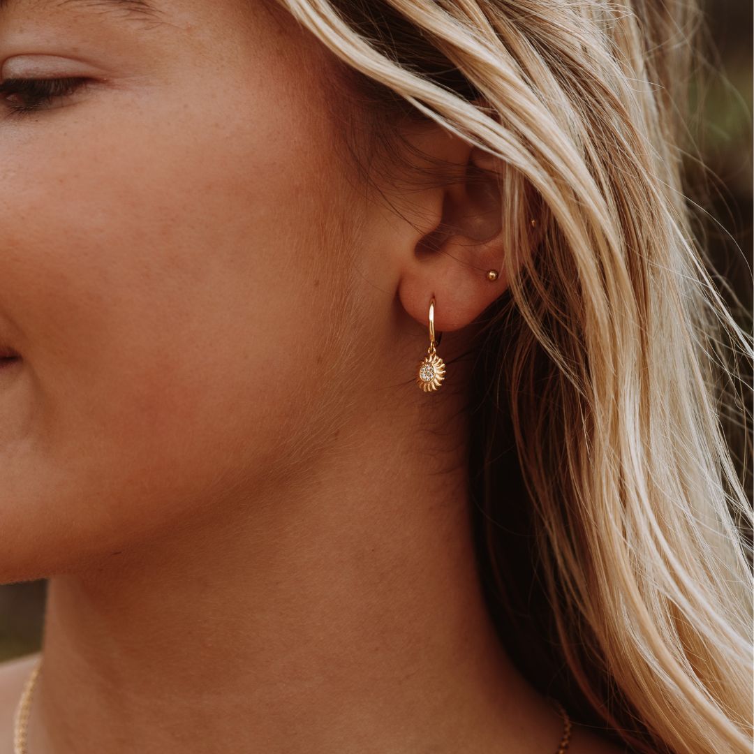 Elara - Boucles d'oreilles élégantes au motif soleil